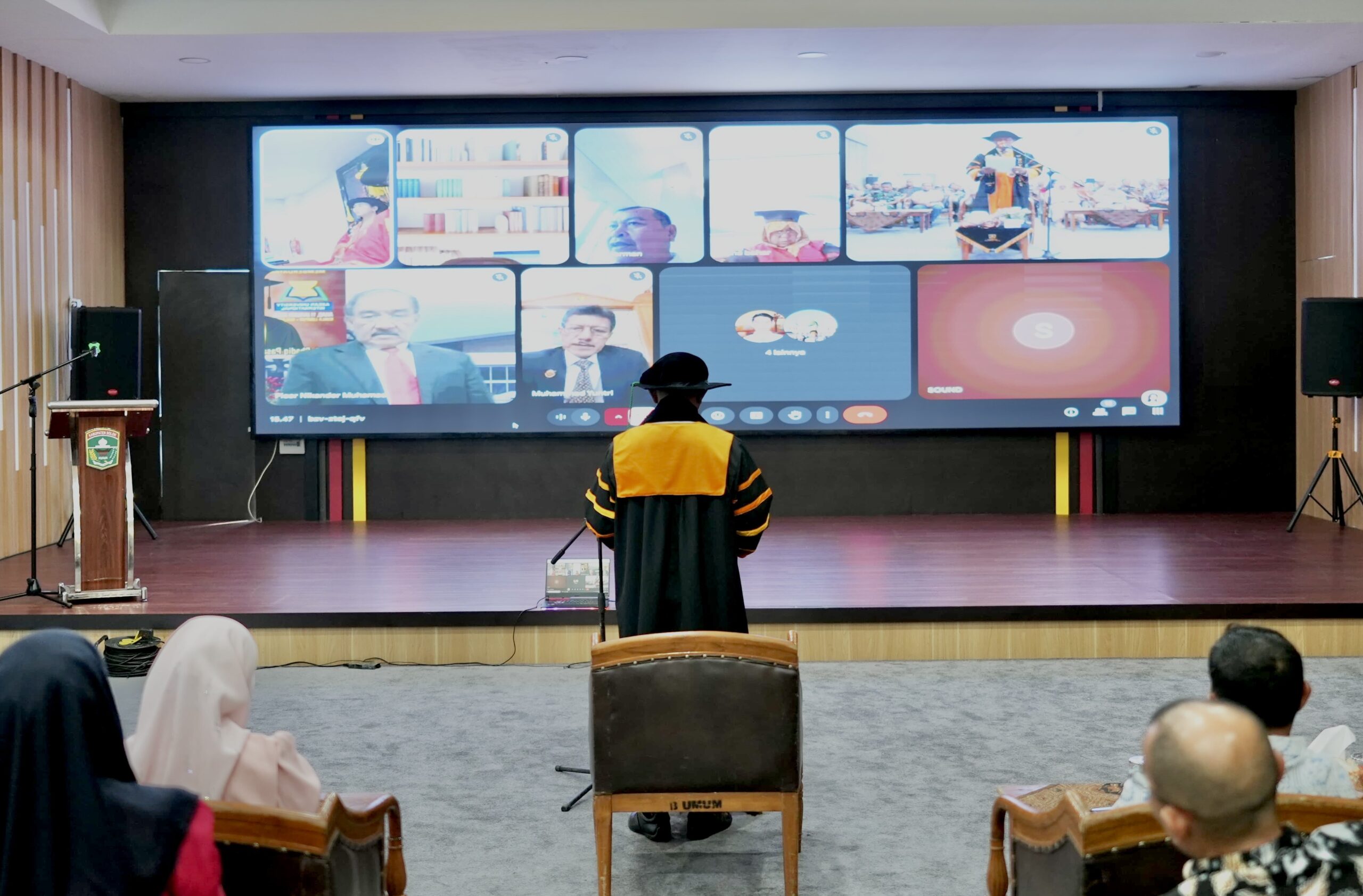 Wisuda Doktor Honoris Causa,Bupati Solok Resmi Bergelar Dr HC